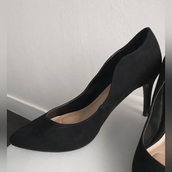 Black Suede Curved Heels_Kelly & Katie - Picture 6 of 10